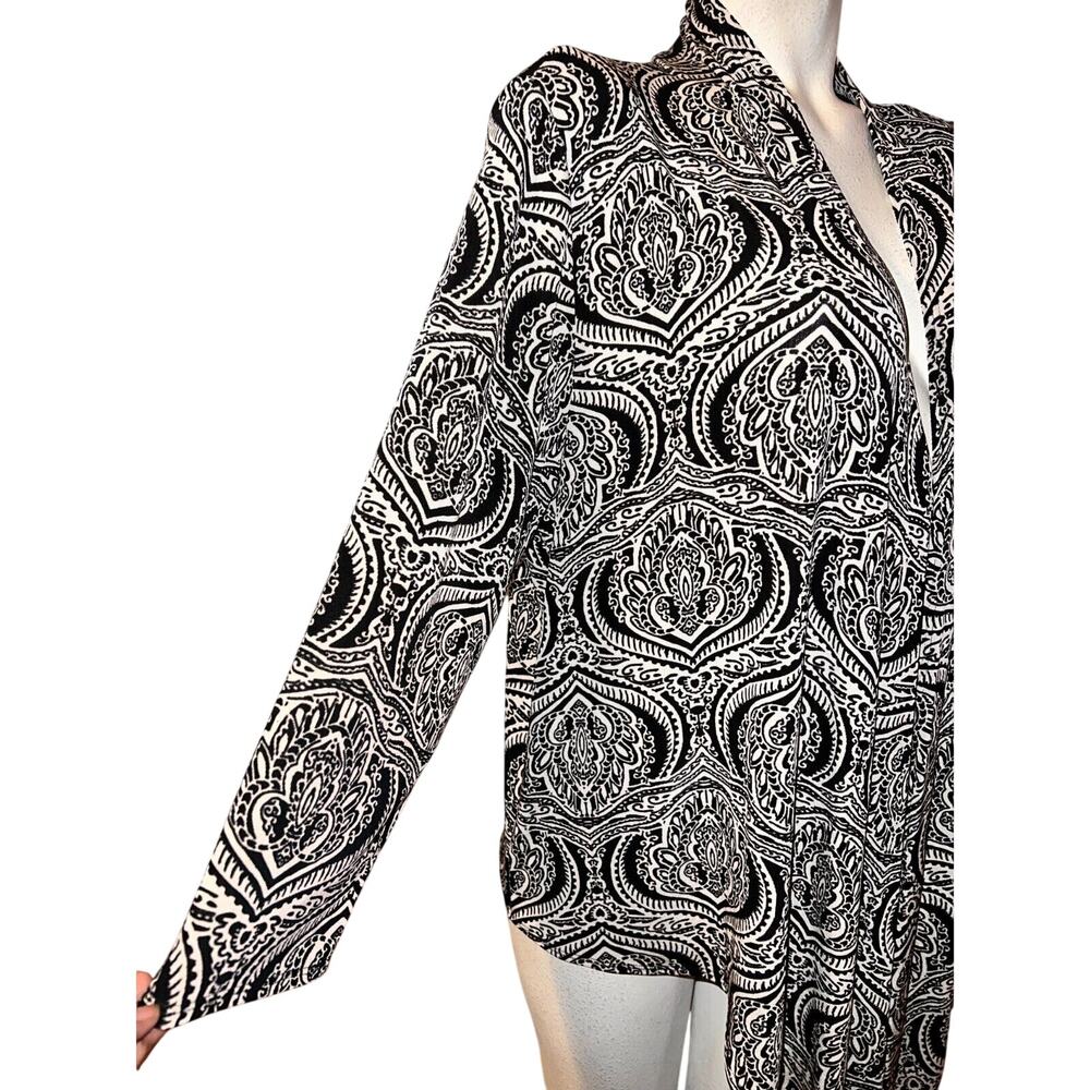 travelers CHICO'S Top Sz L (2) Black Wht Stretch Hem Tie 3/4 Slv Shirt Cover-up - Picture 4 of 7